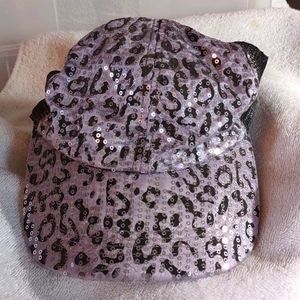 Pre-Owned Sparkling Leopard Print Hat Cap